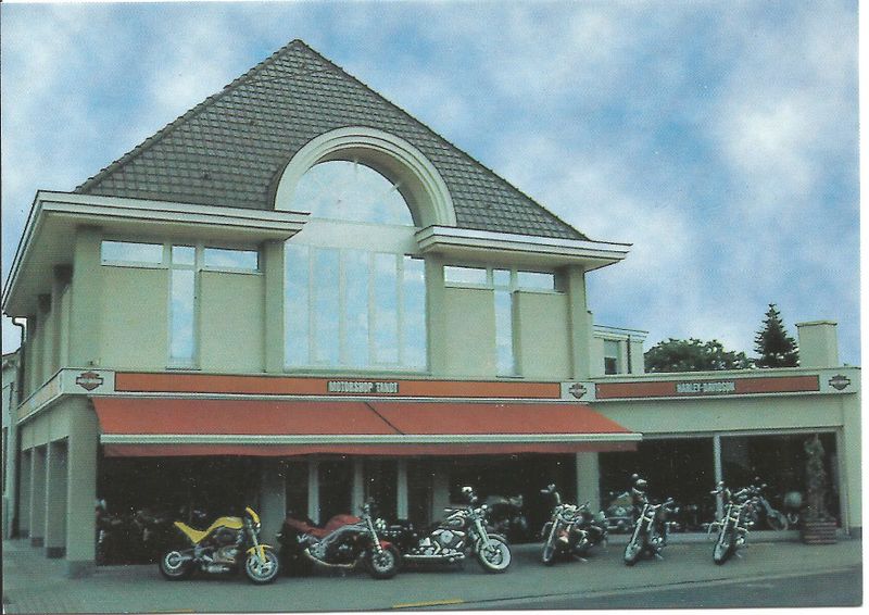 Bestand:De garage en winkelzaak Harley Davidson in Dwarsweg 1.jpg